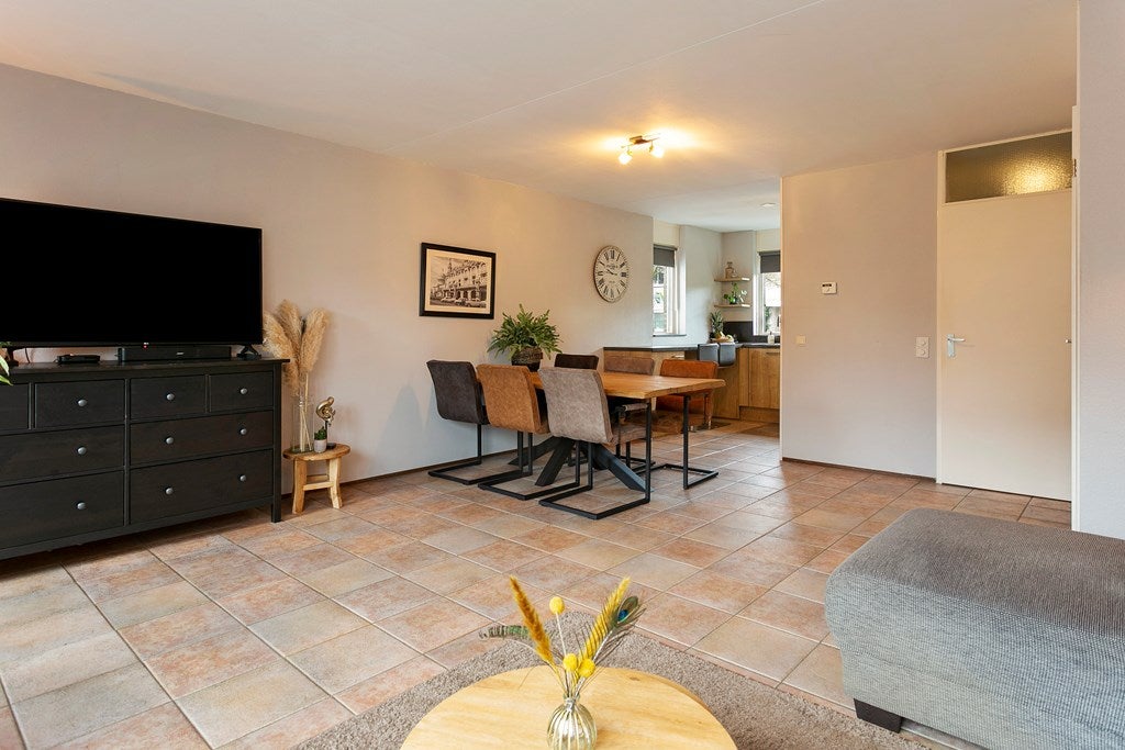 Tussenwoning te koop: Mattenbies 16, Terheijden