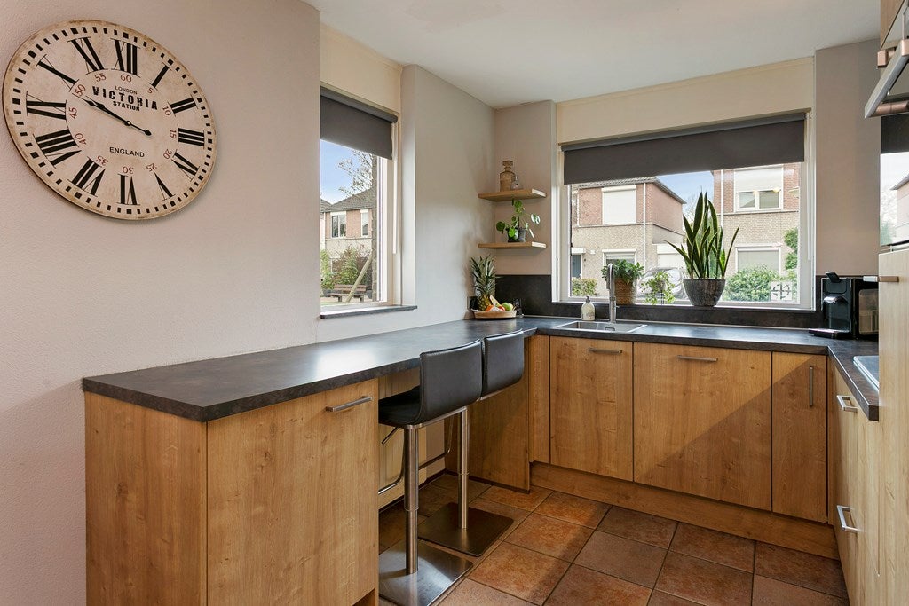 Tussenwoning te koop: Mattenbies 16, Terheijden