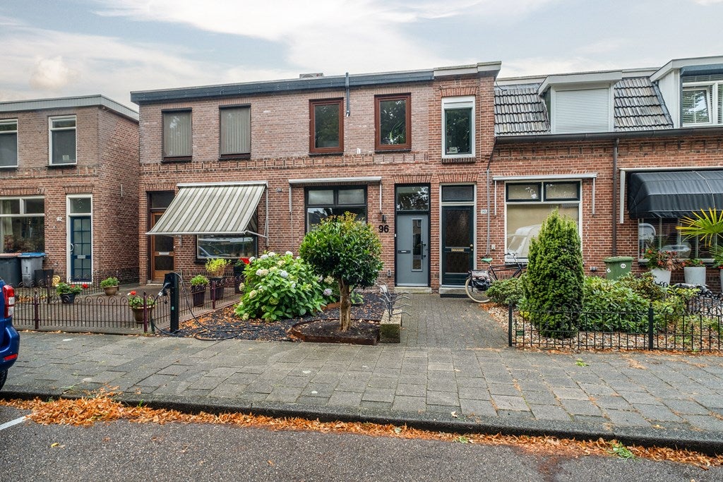 Huis Oude Vriezenveenseweg 96 in Almelo