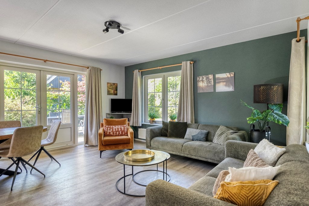 Vrijstaande woning te koop: Binnenweg 12-79, Paasloo