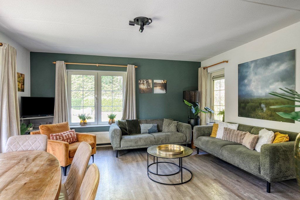 Vrijstaande woning te koop: Binnenweg 12-79, Paasloo