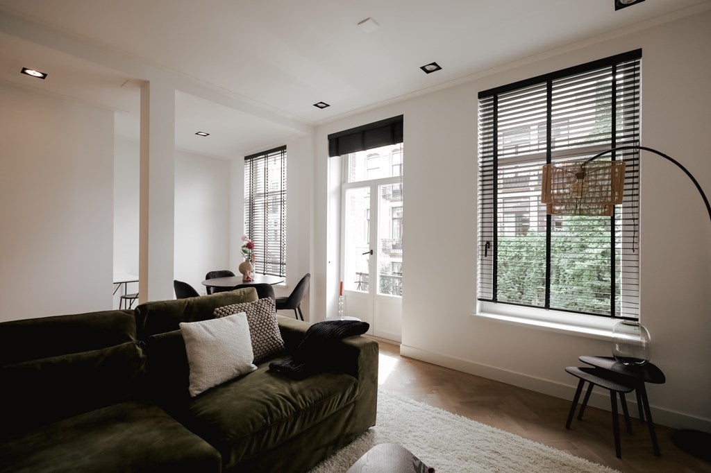 Woning te huur: Van Eeghenstraat, Amsterdam