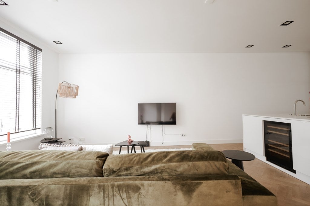 Woning te huur: Van Eeghenstraat, Amsterdam