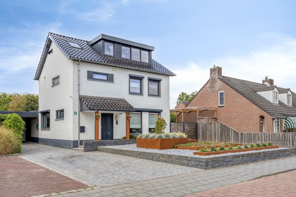 Huis Stationsweg 70 in Budel-Dorplein