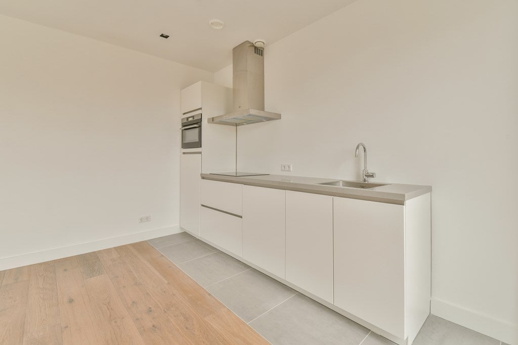 Appartement te huur: Sint Willibrordusstraat 105E, Amsterdam