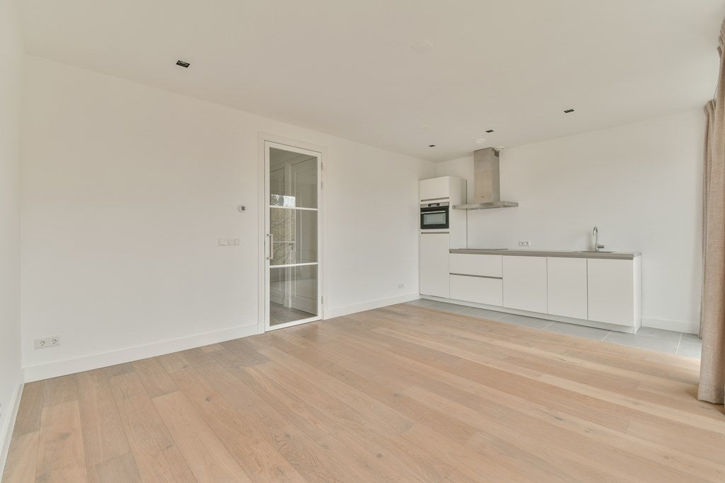 Appartement te huur: Sint Willibrordusstraat 105E, Amsterdam