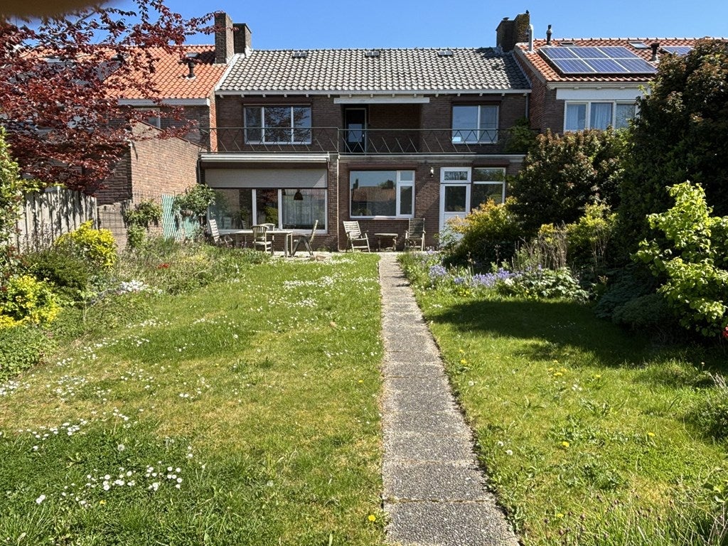 Huis Dorpsstraat 22 in Schoondijke