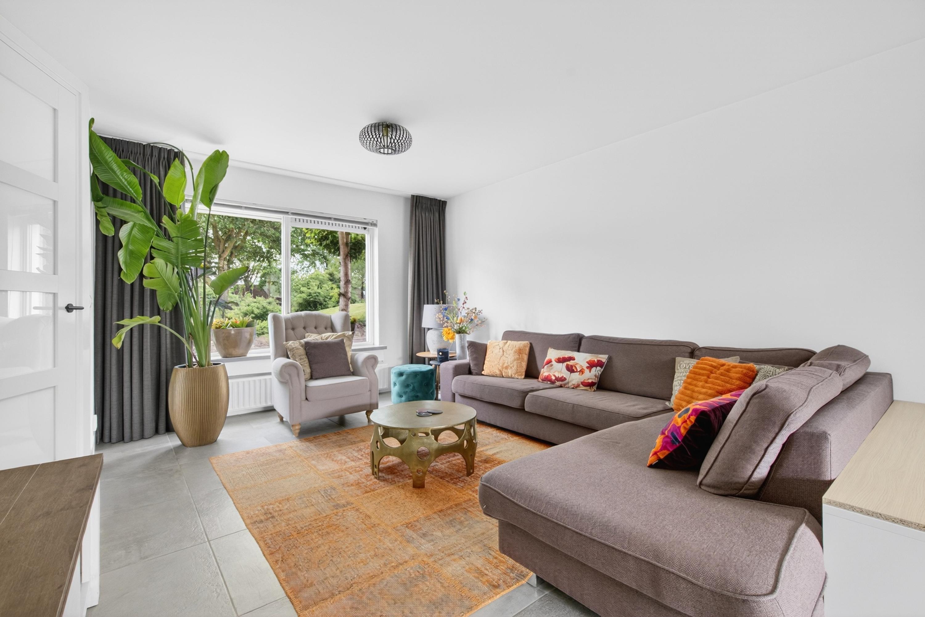 Tussenwoning te koop: Topaasring 73, Eindhoven