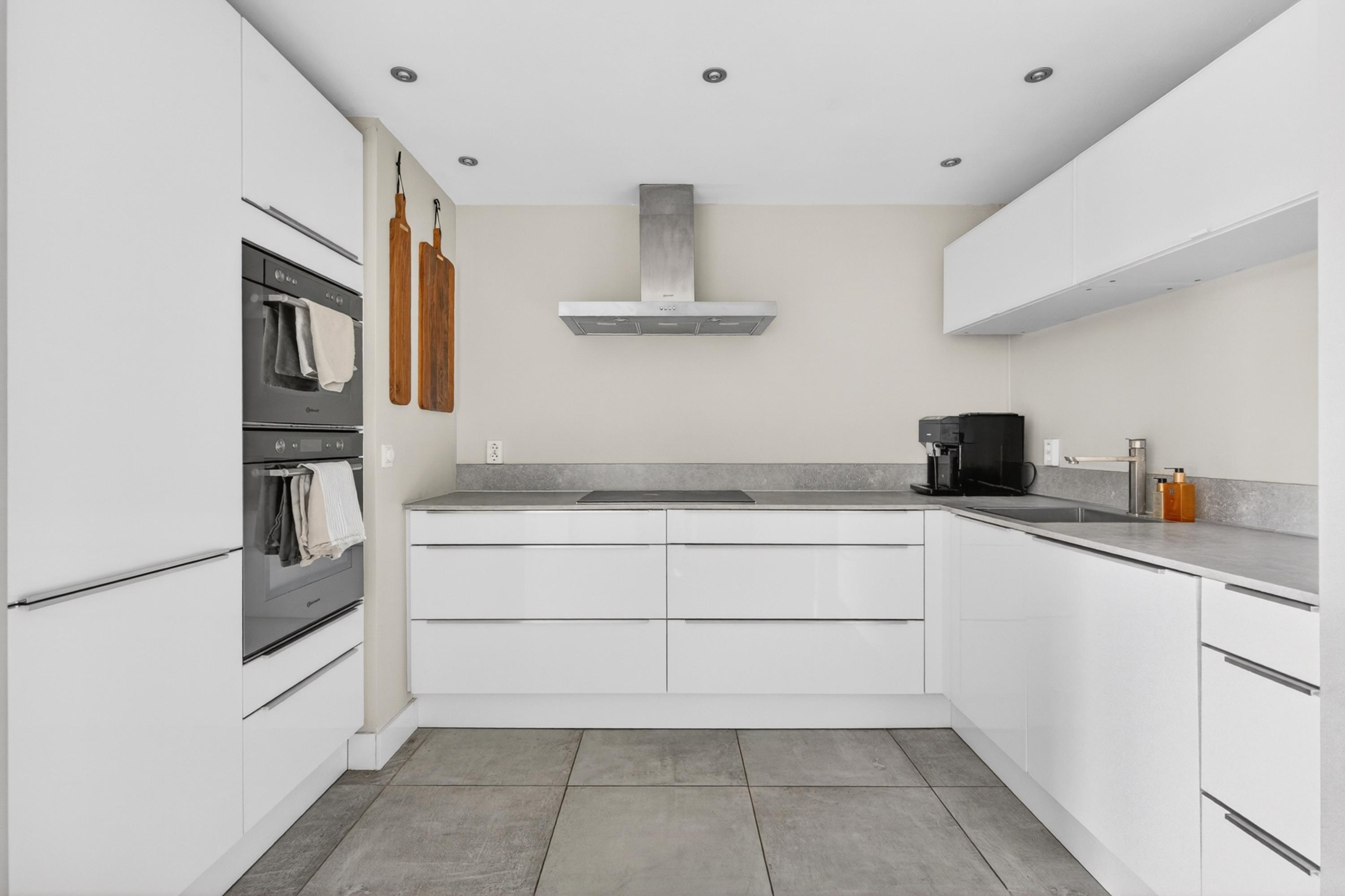 Tussenwoning te koop: Topaasring 73, Eindhoven