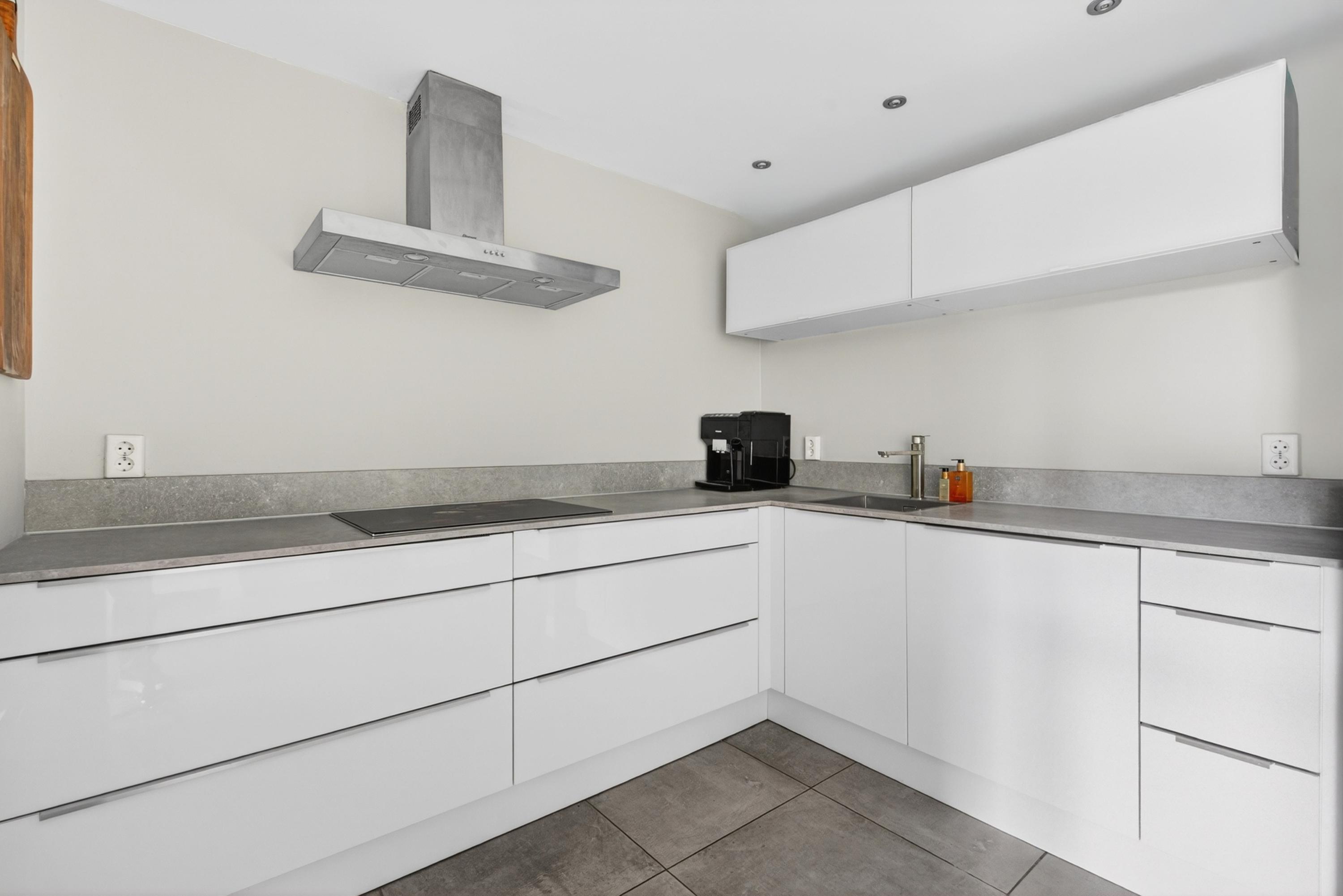 Tussenwoning te koop: Topaasring 73, Eindhoven