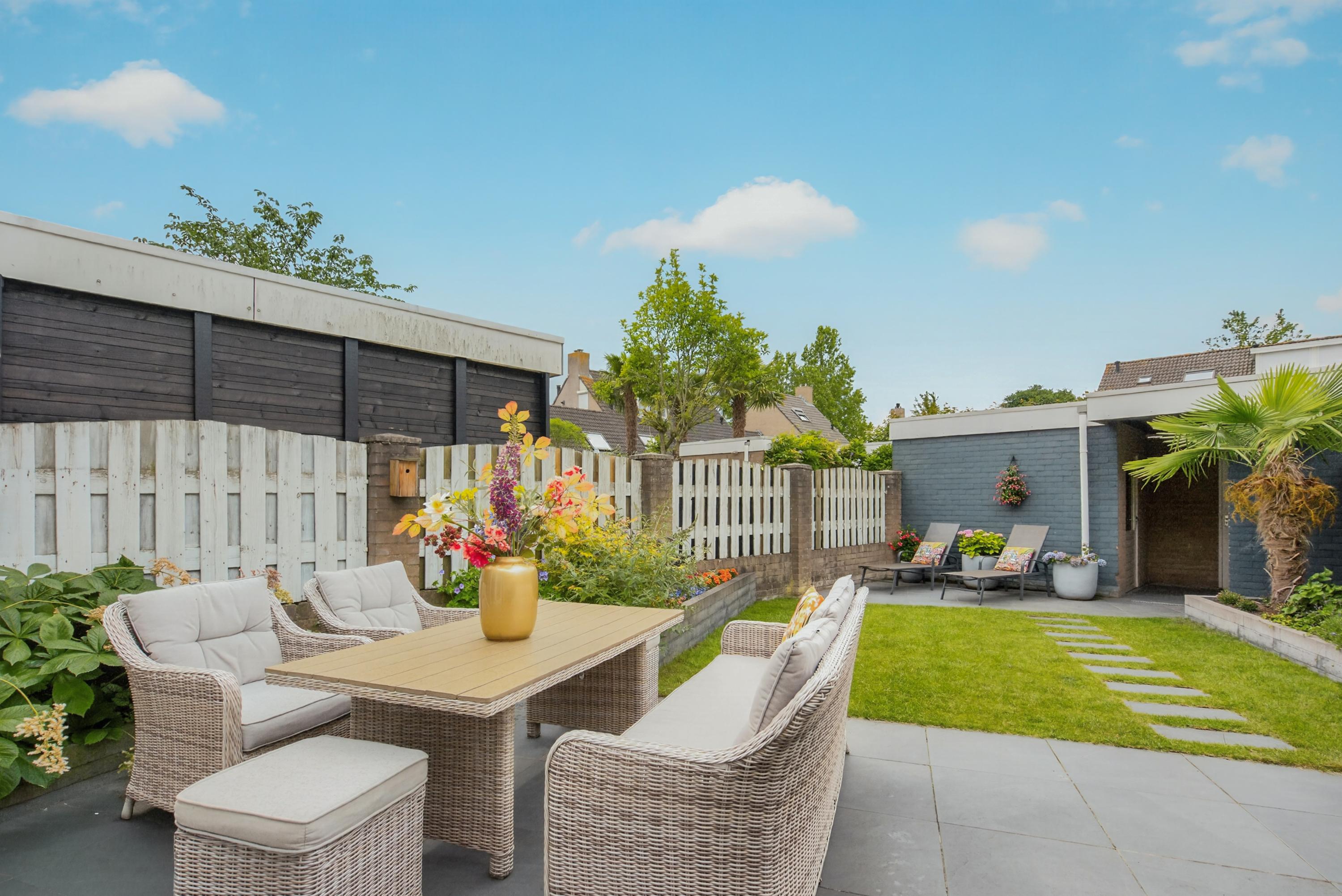 Tussenwoning te koop: Topaasring 73, Eindhoven
