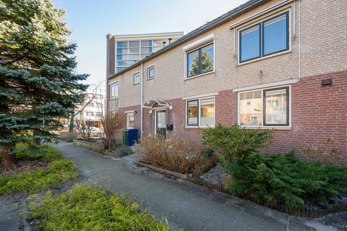 Te huur: Huis Nat King Colestraat in Almere