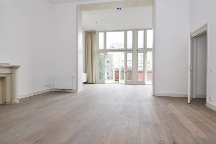 Te huur: Appartement Burgemeester van Karnebeeklaan in Den Haag