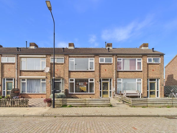 Huis Iepenlaan 11 in Terneuzen