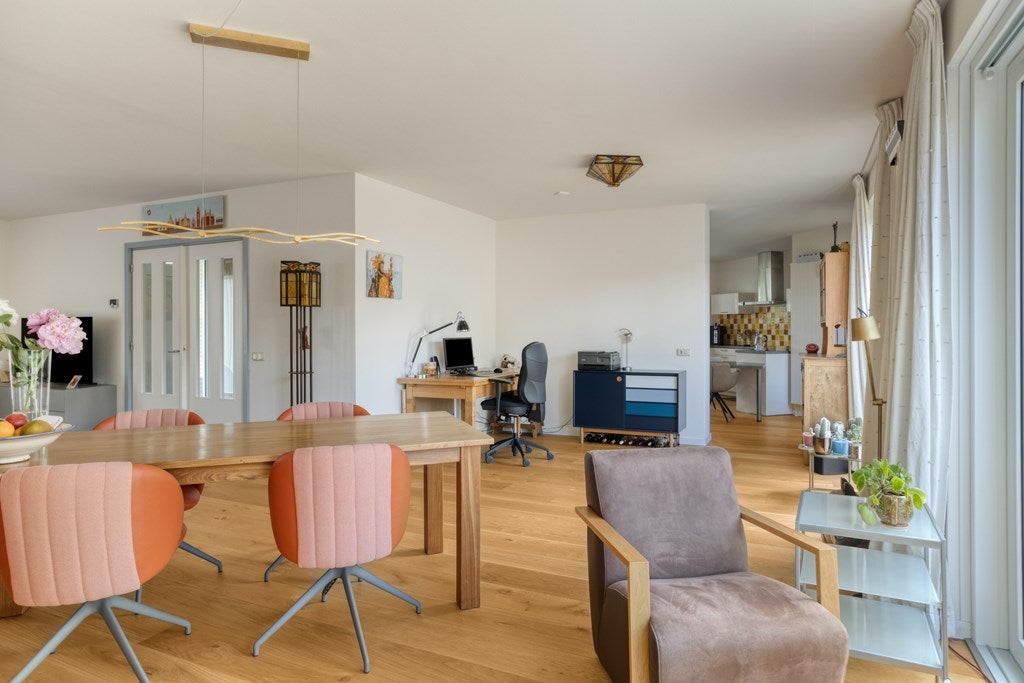 Tussenwoning te koop: Rosabeemd 1, Maastricht