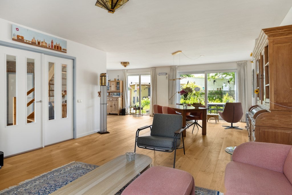 Tussenwoning te koop: Rosabeemd 1, Maastricht
