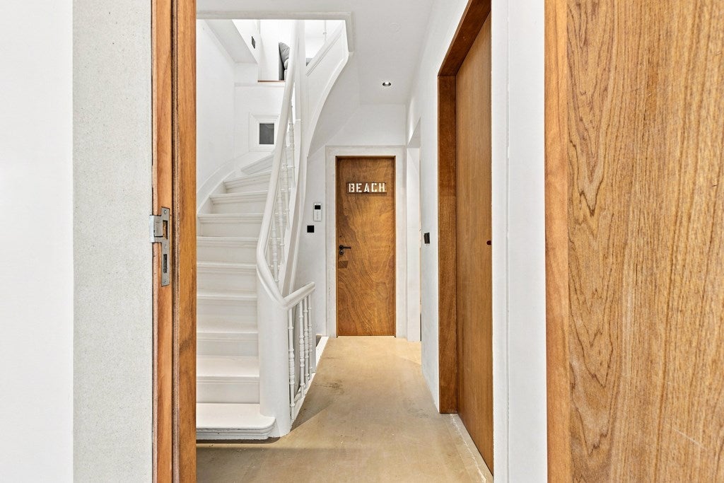 Appartement te huur: Cornelis Anthoniszstraat 28, Amsterdam
