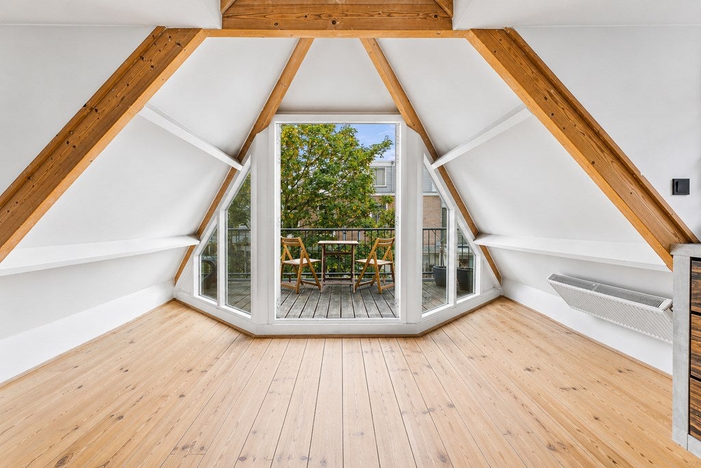 Appartement te huur: Cornelis Anthoniszstraat 28, Amsterdam