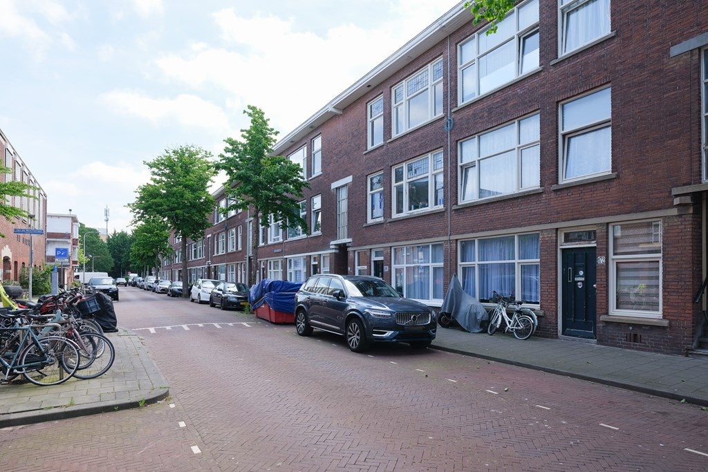 Appartement Vier Heemskinderenstraat 166 in Den Haag