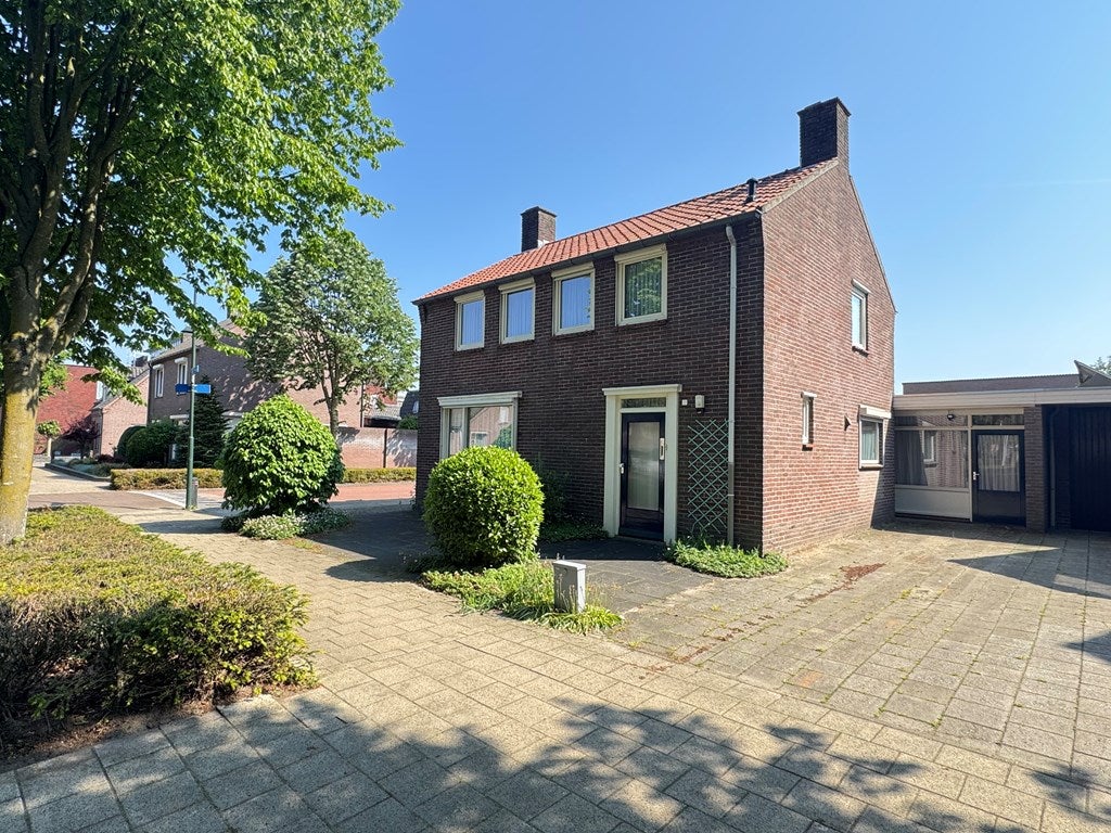 Twee-onder-één-kap te koop: Sportparkstraat 12, Bladel