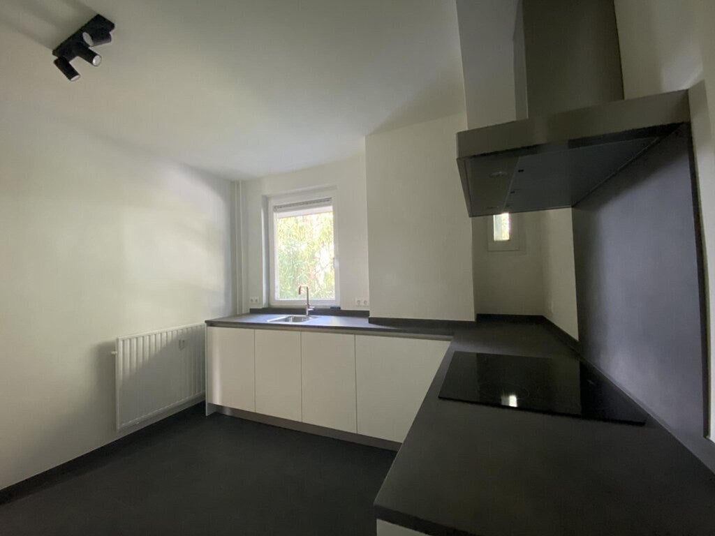 Appartement te huur: Sint Annalaan 66C, Maastricht