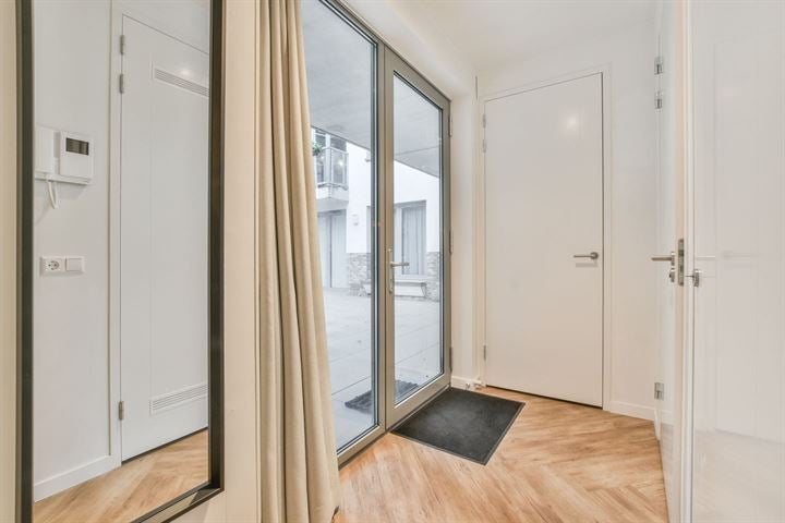 Woning te huur: Wijdesteeg, Amsterdam
