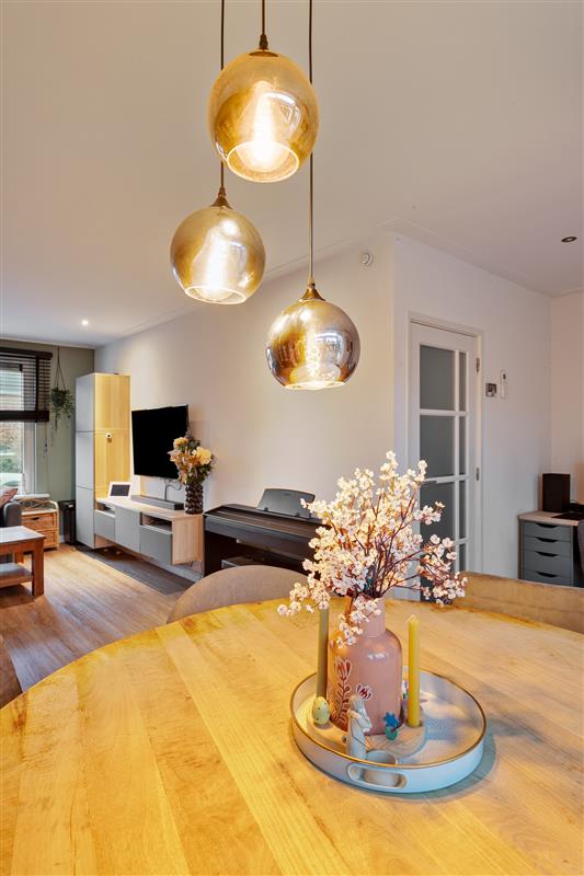 Tussenwoning te koop: Eikenlaan 7, Sint Pancras