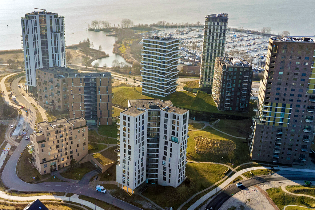 Appartement Zeeduinweg 24 in Almere