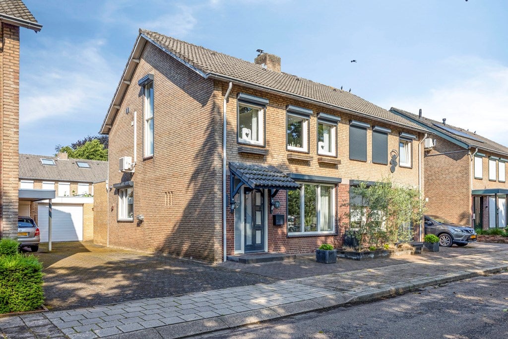 Huis Pastoor van Cruchtenstraat 5 in Swalmen