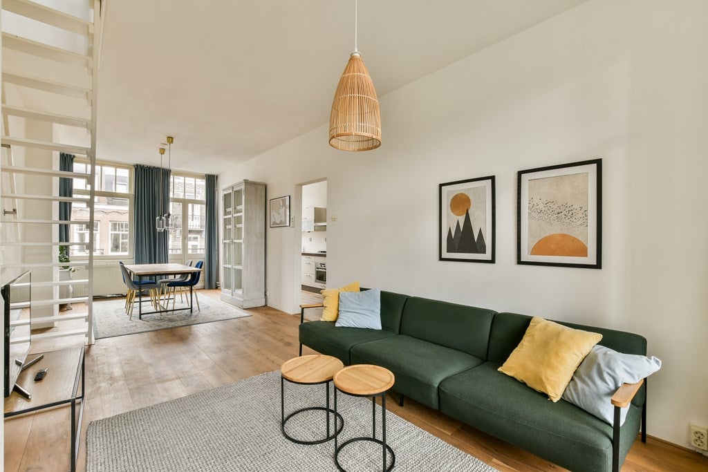 Flat Van Ostadestraat 240 3