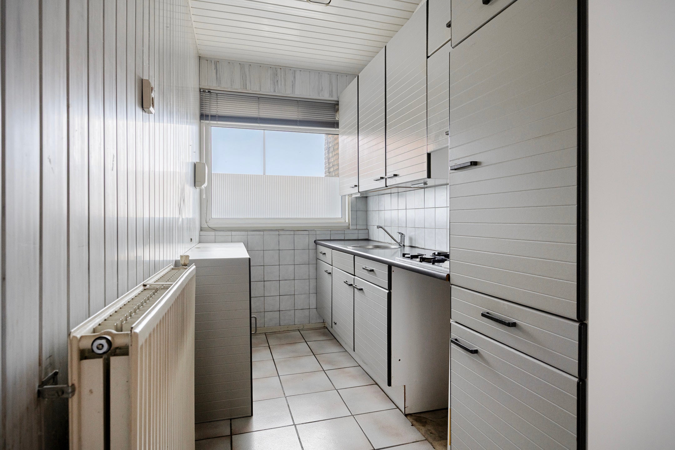 Tussenwoning te koop: Ossenisseweg 88, Rotterdam