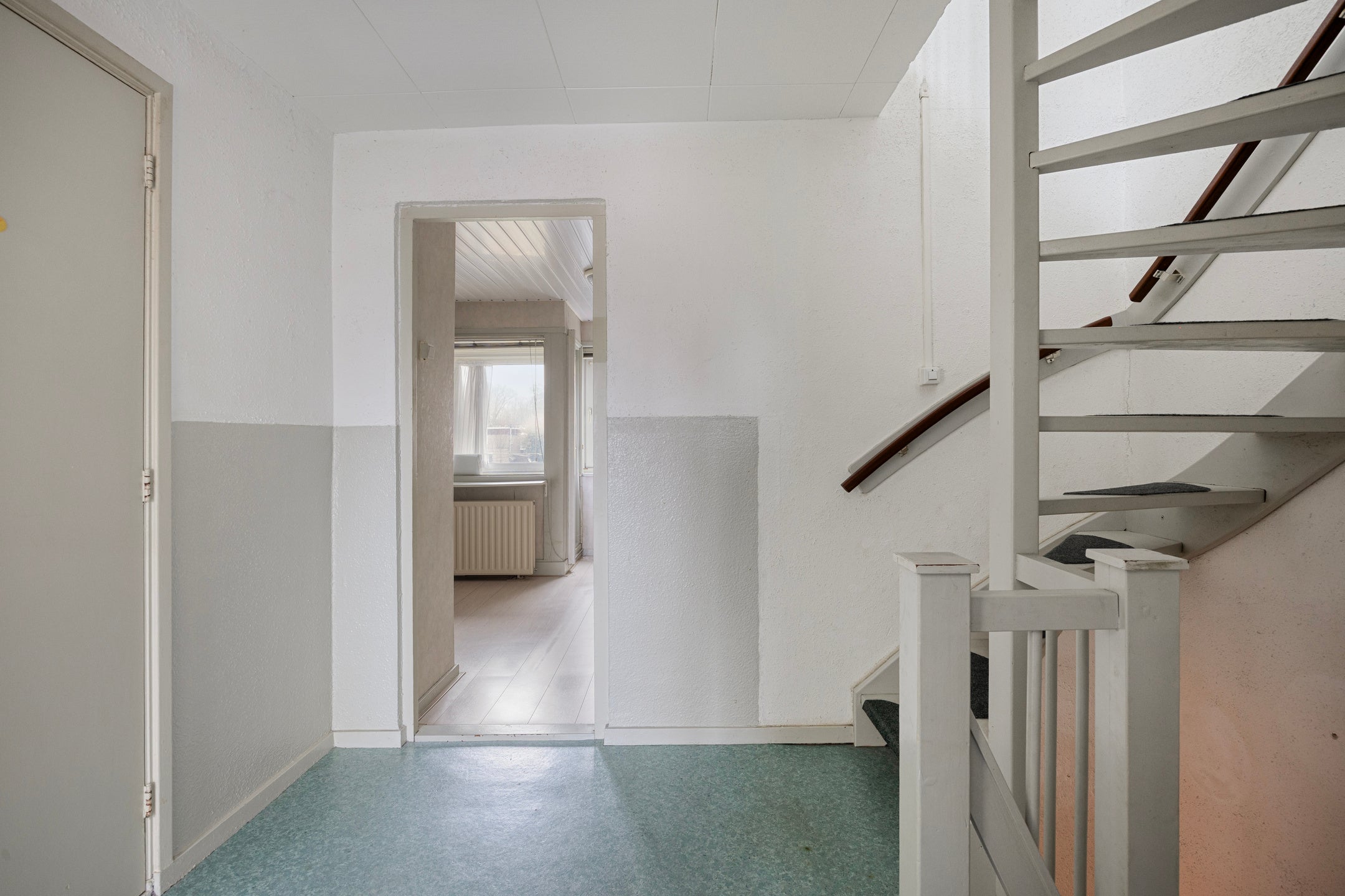 Tussenwoning te koop: Ossenisseweg 88, Rotterdam