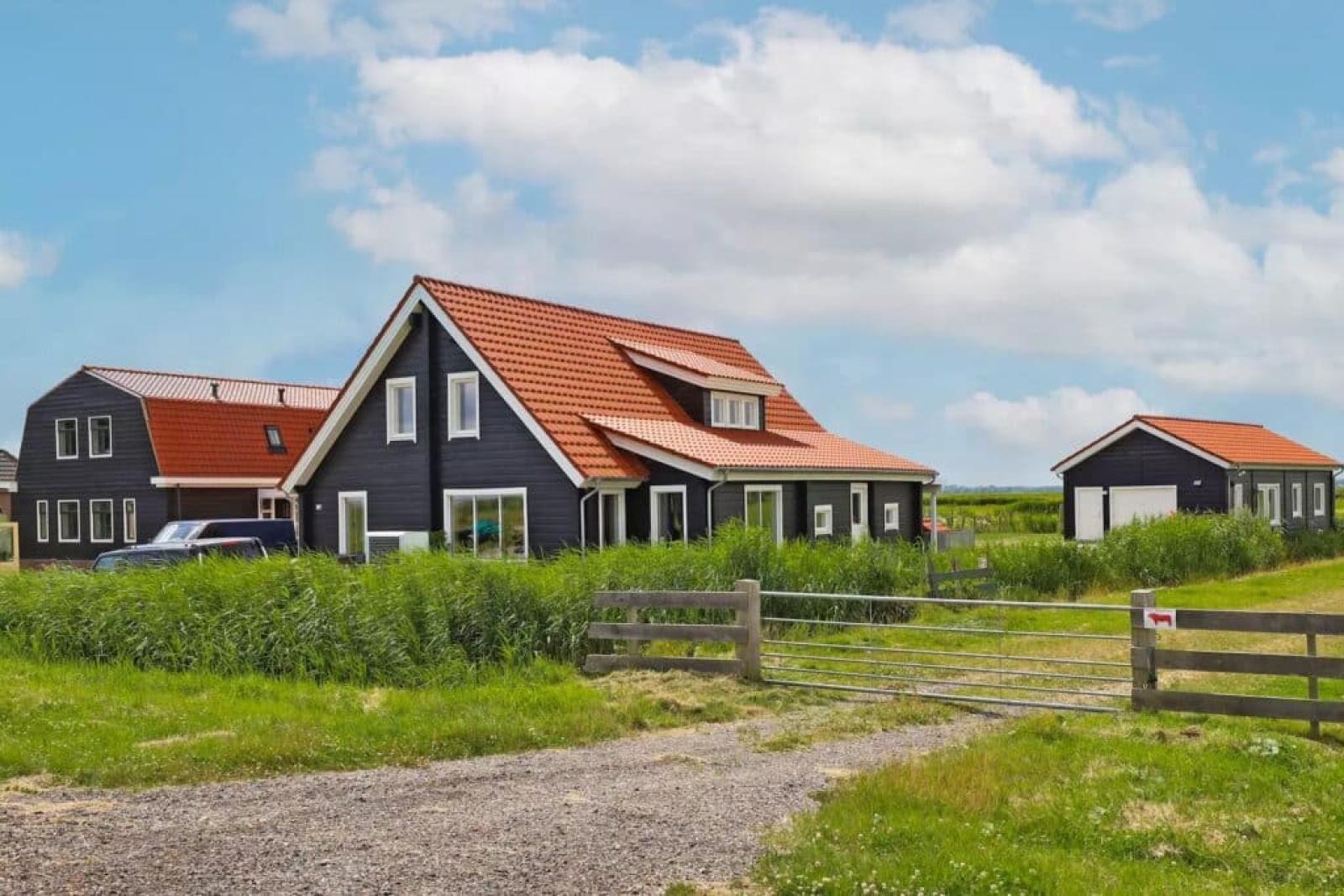 Huis Woude 36 d in De Woude