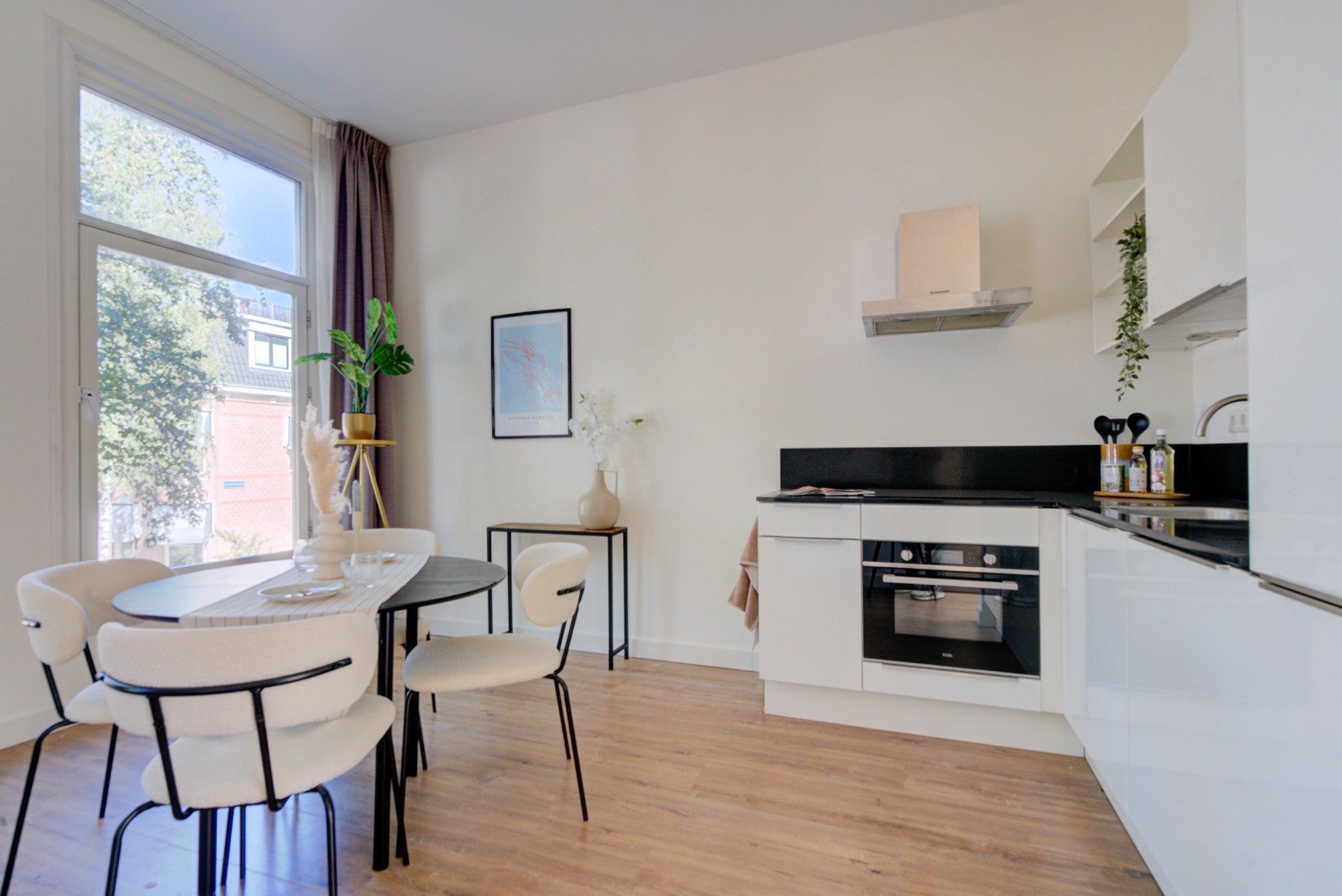 Appartement te koop: Voorhelmstraat 43A, Haarlem