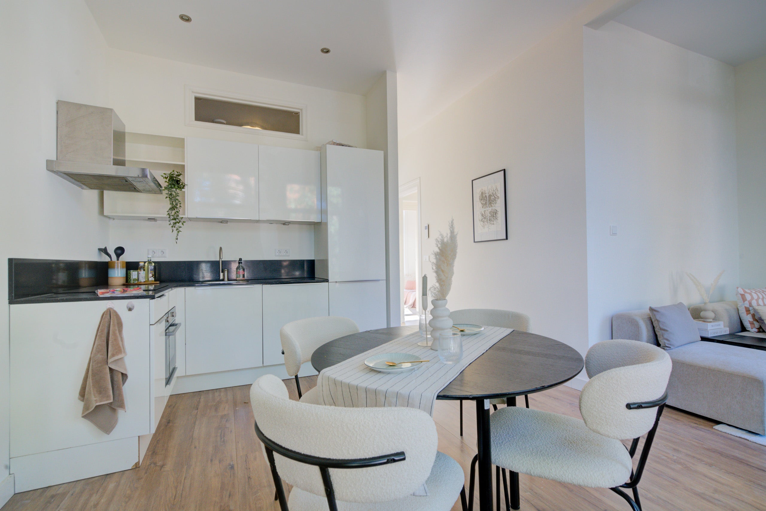 Appartement te koop: Voorhelmstraat 43A, Haarlem