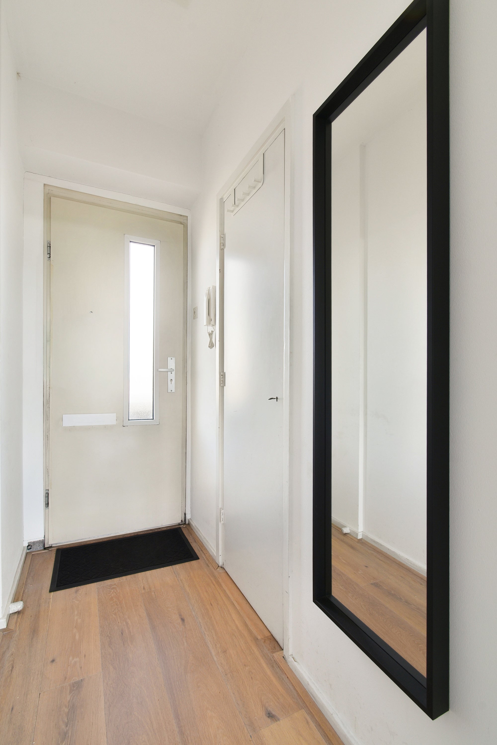 Studio te koop: Burgemeester Hogguerstraat 757, Amsterdam