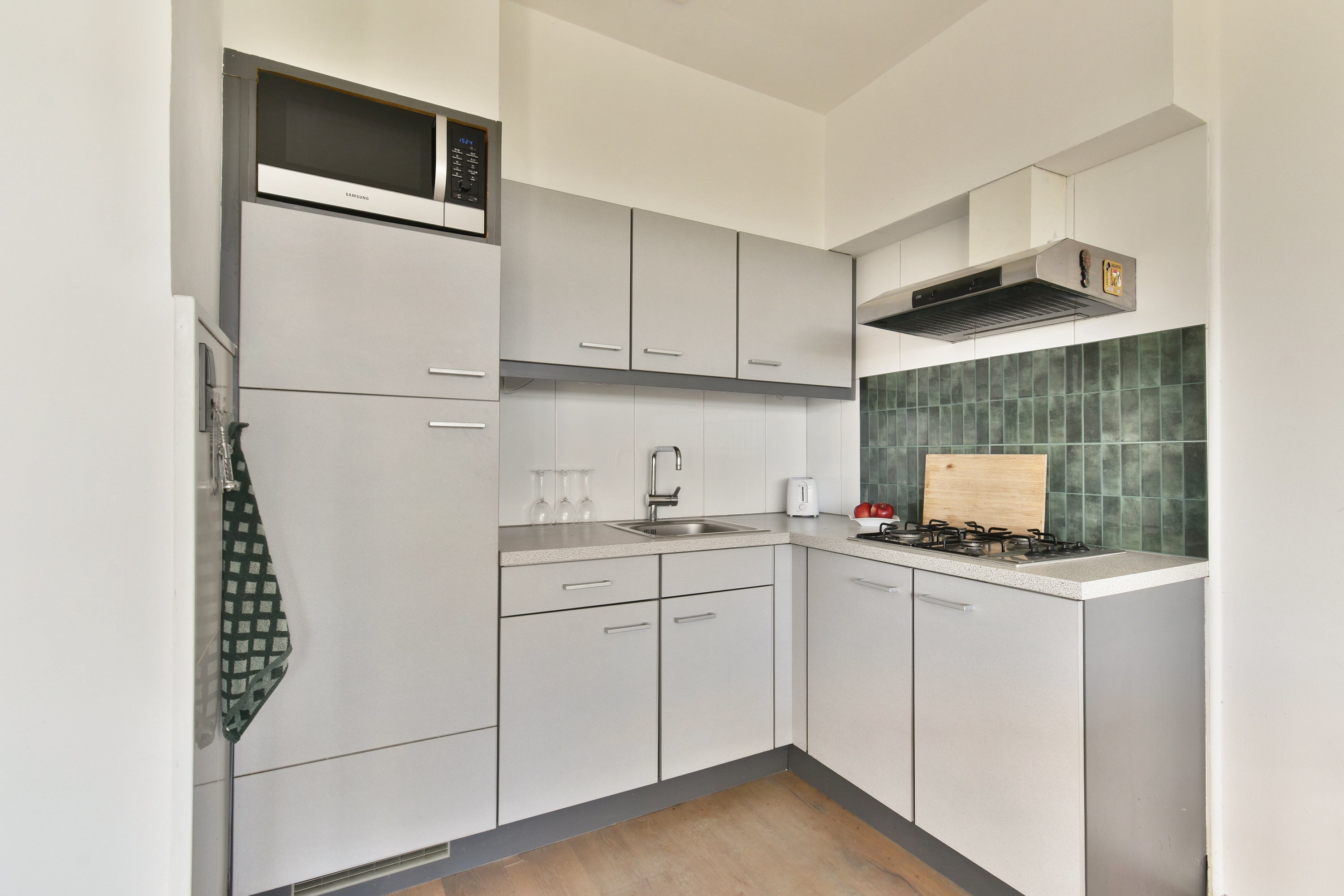 Studio te koop: Burgemeester Hogguerstraat 757, Amsterdam