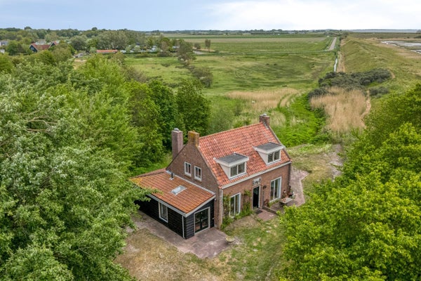 Huis Kampweg 11 in Burgh-Haamstede