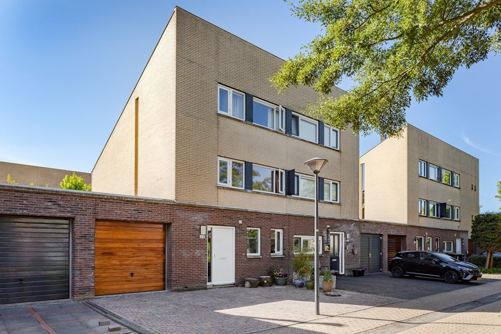 Huis Breitnerhof 216 in Hoorn