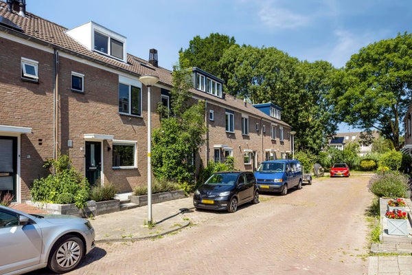 Casa Simon Vinkenoogstraat a Leiderdorp