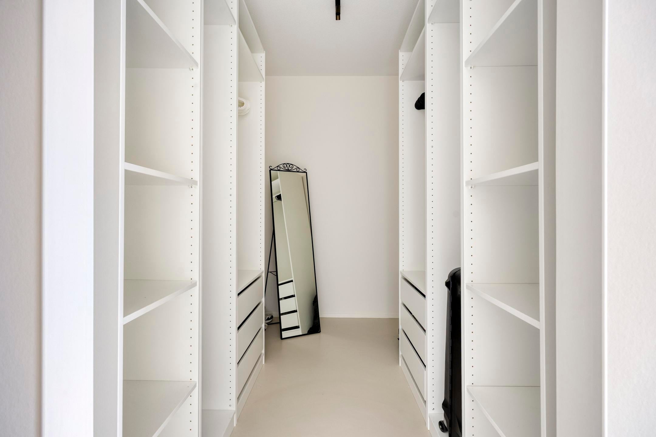 Tussenwoning te huur: Saskia Stuivelinglaan 11, Rotterdam