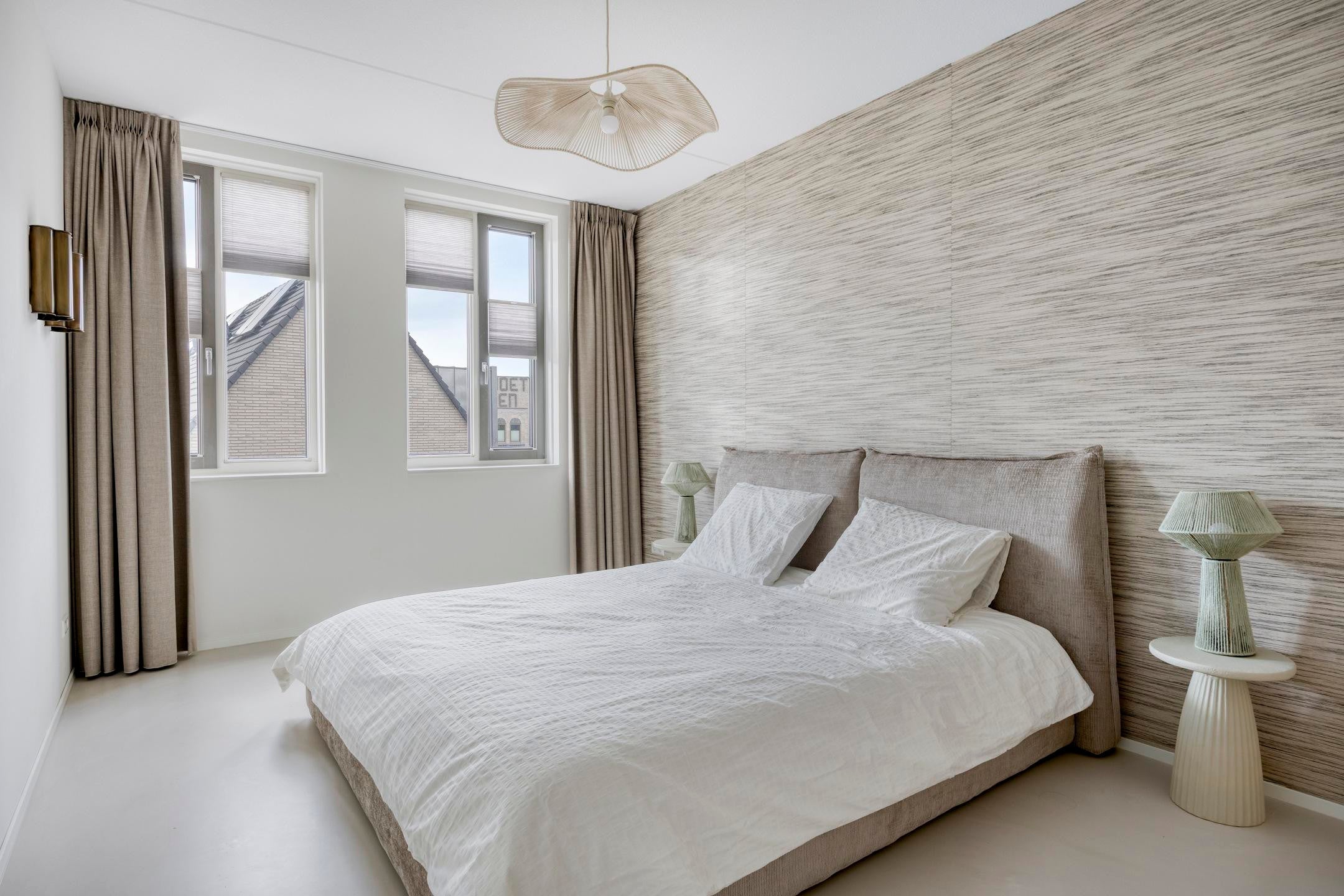 Tussenwoning te huur: Saskia Stuivelinglaan 11, Rotterdam