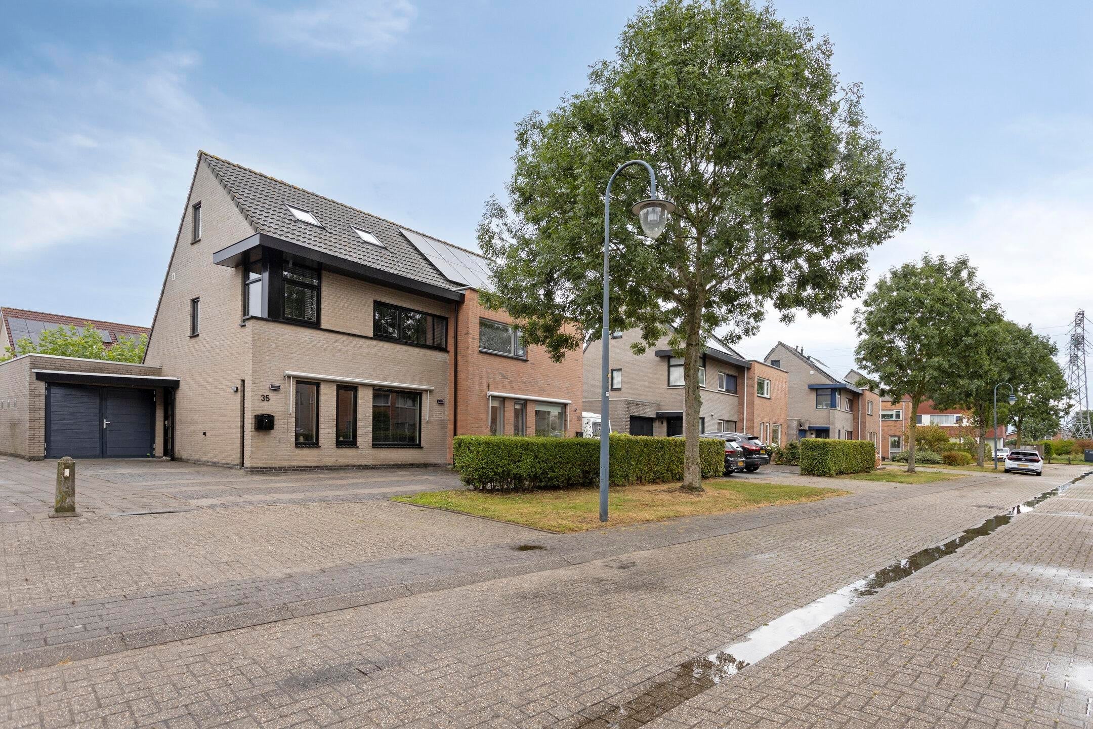 Twee-onder-één-kap te koop: De Welle 35, Leeuwarden