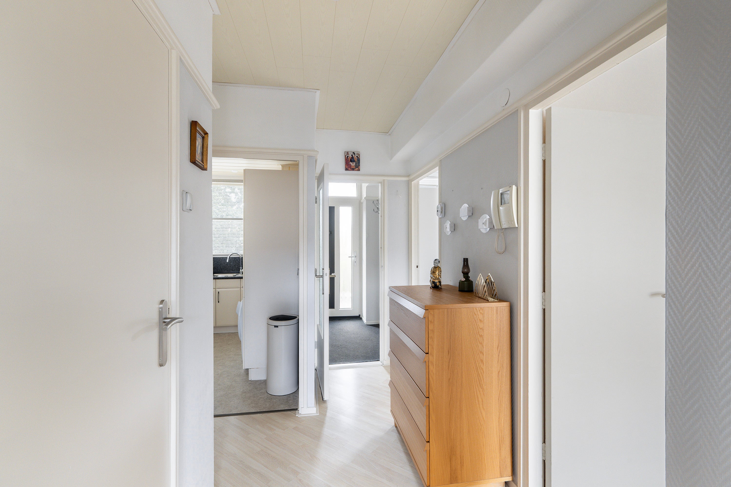 Appartement te koop: van Hogendorplaan 206, Vlaardingen