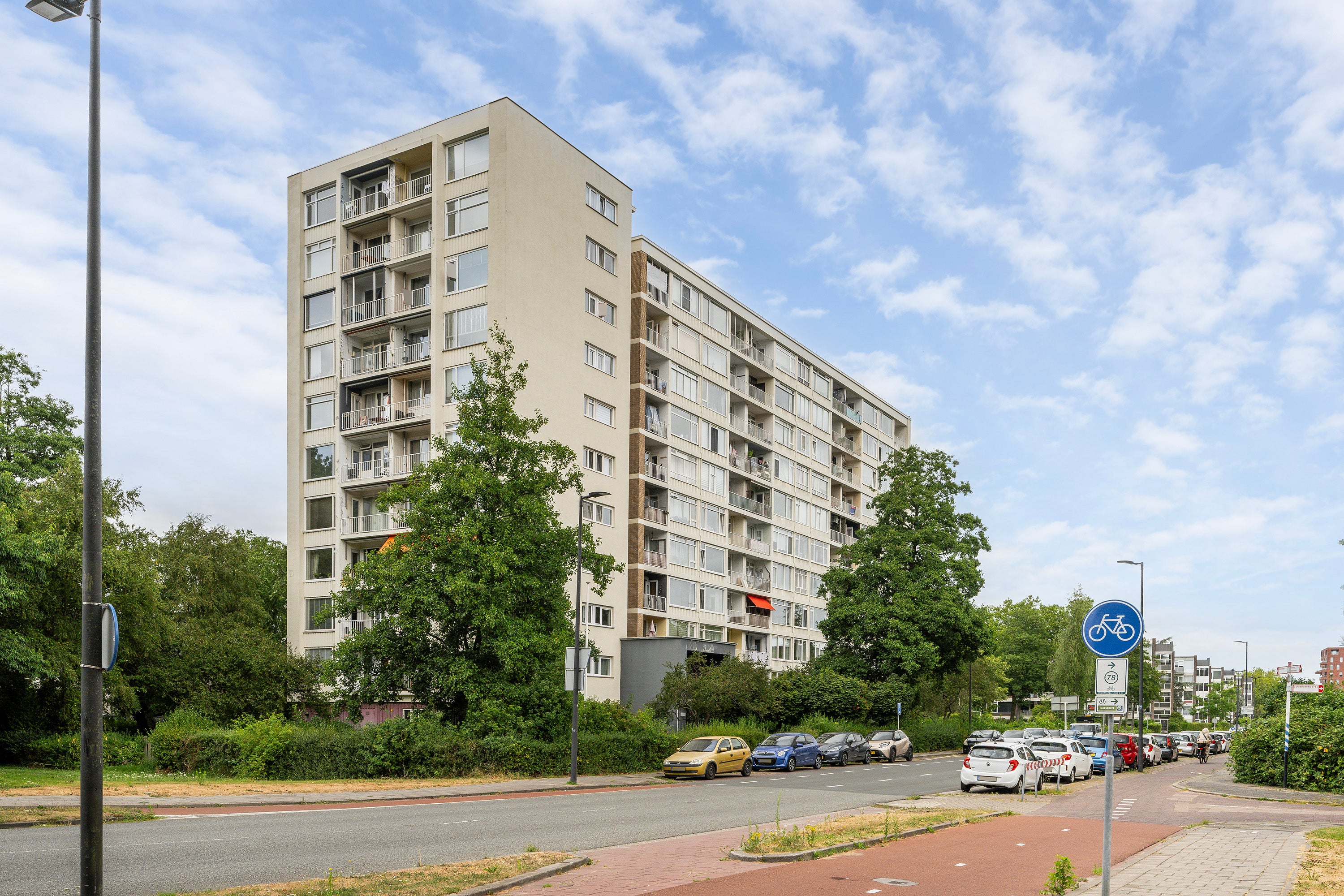 Appartement te koop: van Hogendorplaan 206, Vlaardingen