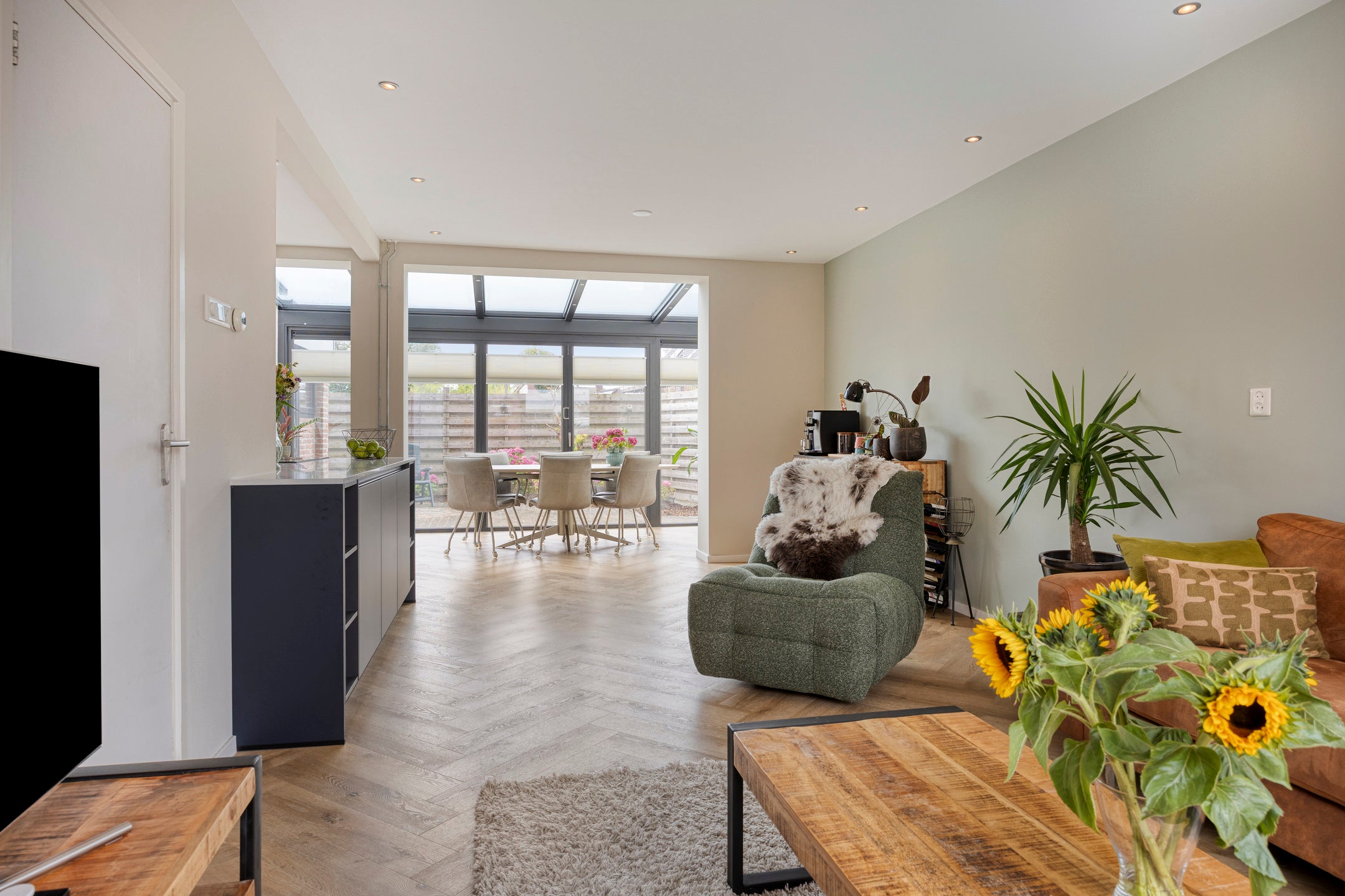 Hoekwoning te koop: Fivelingoweg 25, Uithuizen