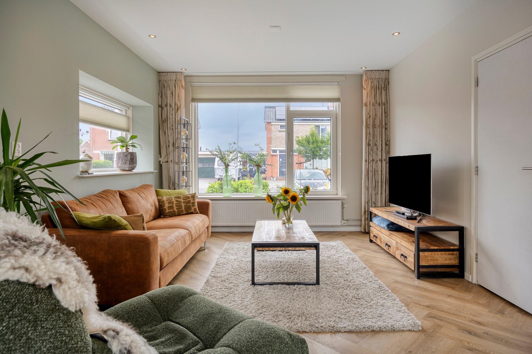 Hoekwoning te koop: Fivelingoweg 25, Uithuizen