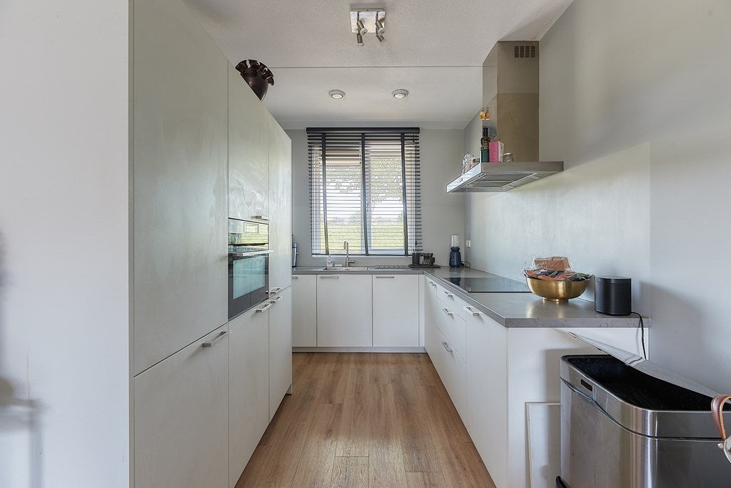 Hoekwoning te koop: Henriëtte van der Meydreef 130, 'S-Gravenhage