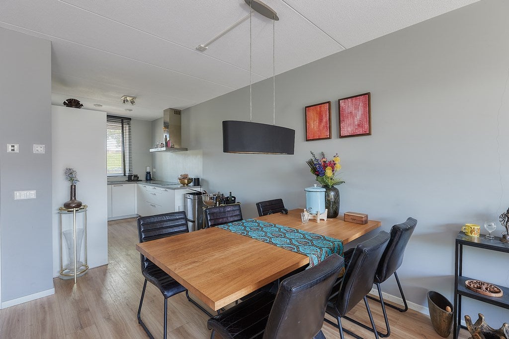 Hoekwoning te koop: Henriëtte van der Meydreef 130, 'S-Gravenhage