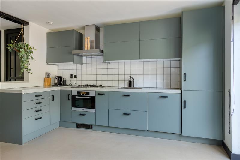 Tussenwoning te koop: J.J.M. Vegterstraat 6, Amsterdam